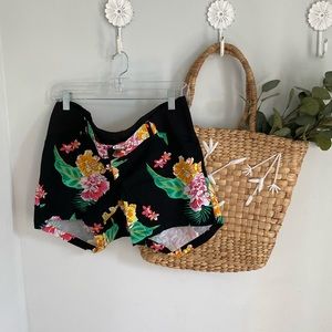 Old Navy Banded Maternity Tropical Shorts
